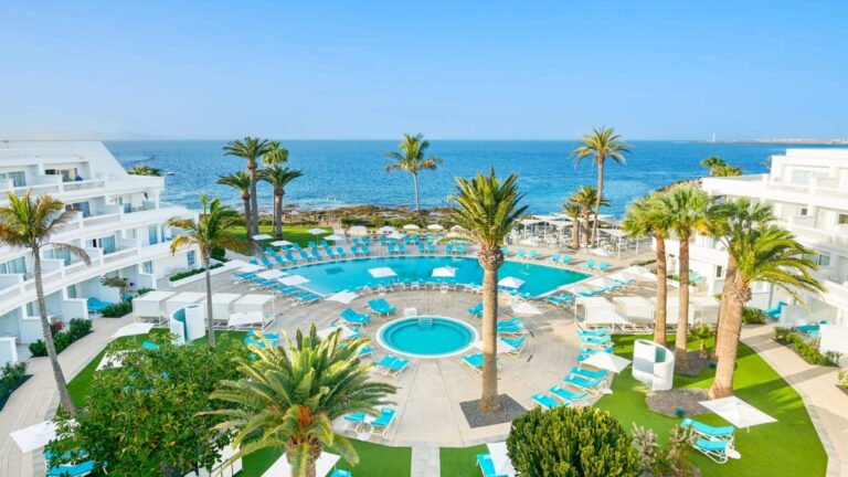 Iberostar Selection Lanzarote Park: A Beautiful Beachfront Stay in Lanzarote