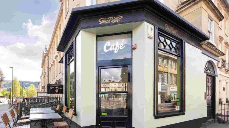Coffee Shops Near Me: Best Cafés Near Cotswold Wildlife Park and Burford
